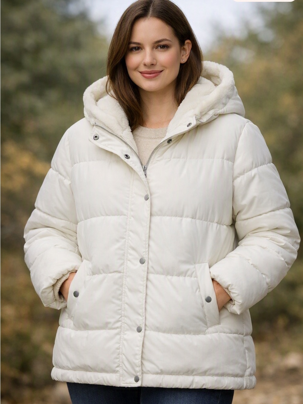 32 Degrees White Hooded Puffer Jacket